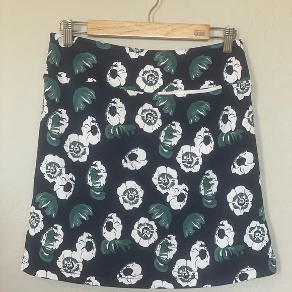 Golftini Night Moves Floral Print Golf Skort, Navy, Size “S” - Picture 7 of 12
